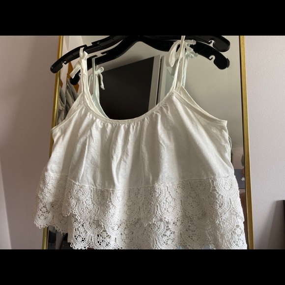 WHITE FLOWY CROPTOP - Picture 5 of 6